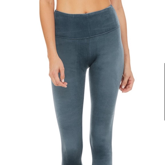 alo velvet leggings